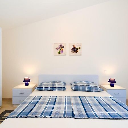 Apartment Mit- Mir Fondole ภายนอก รูปภาพ