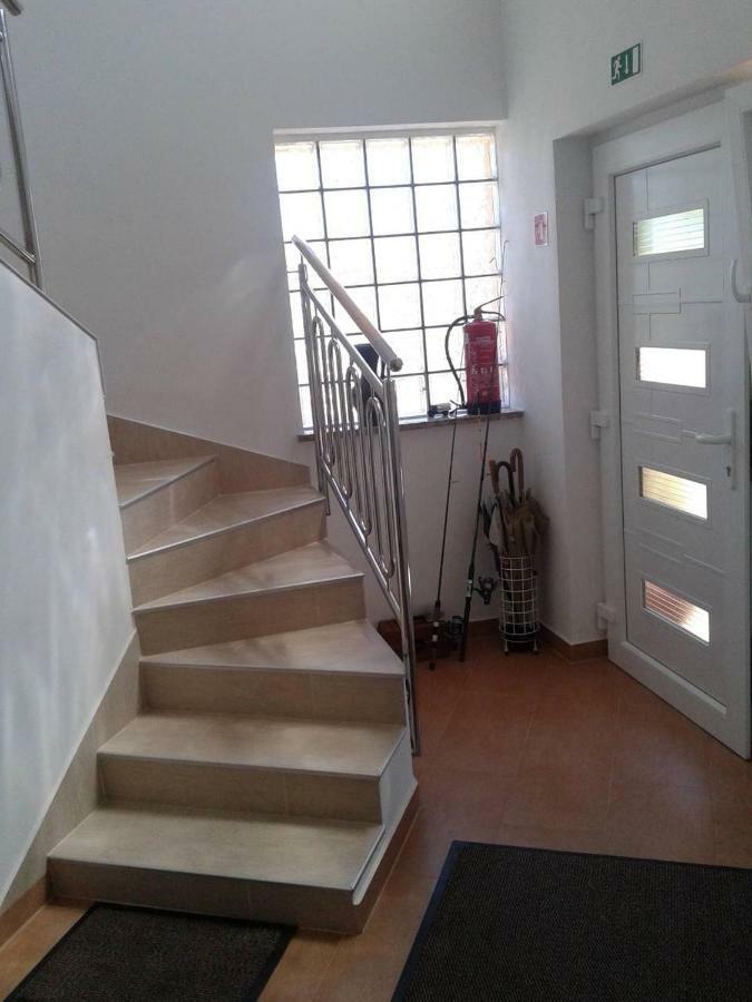Apartment Mit- Mir Fondole ภายนอก รูปภาพ