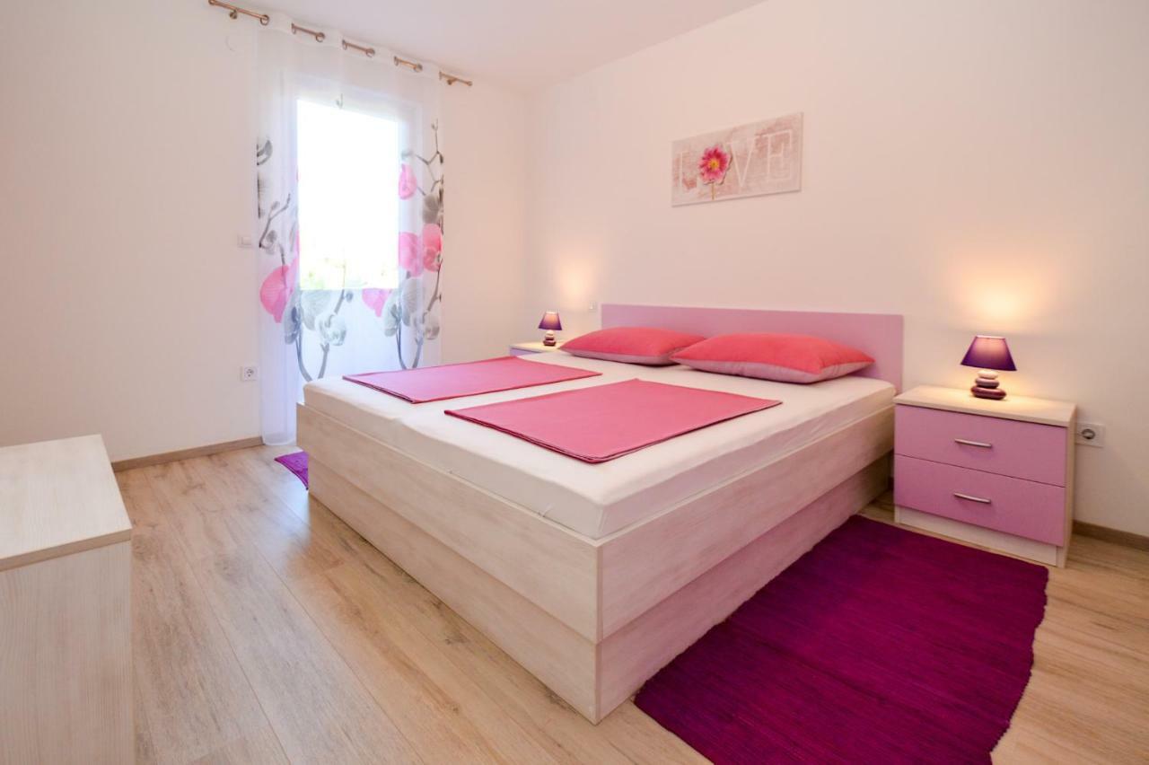 Apartment Mit- Mir Fondole ภายนอก รูปภาพ