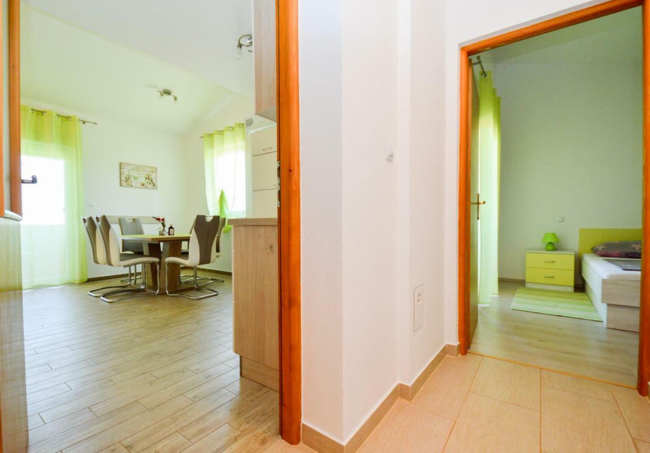 Apartment Mit- Mir Fondole ภายนอก รูปภาพ